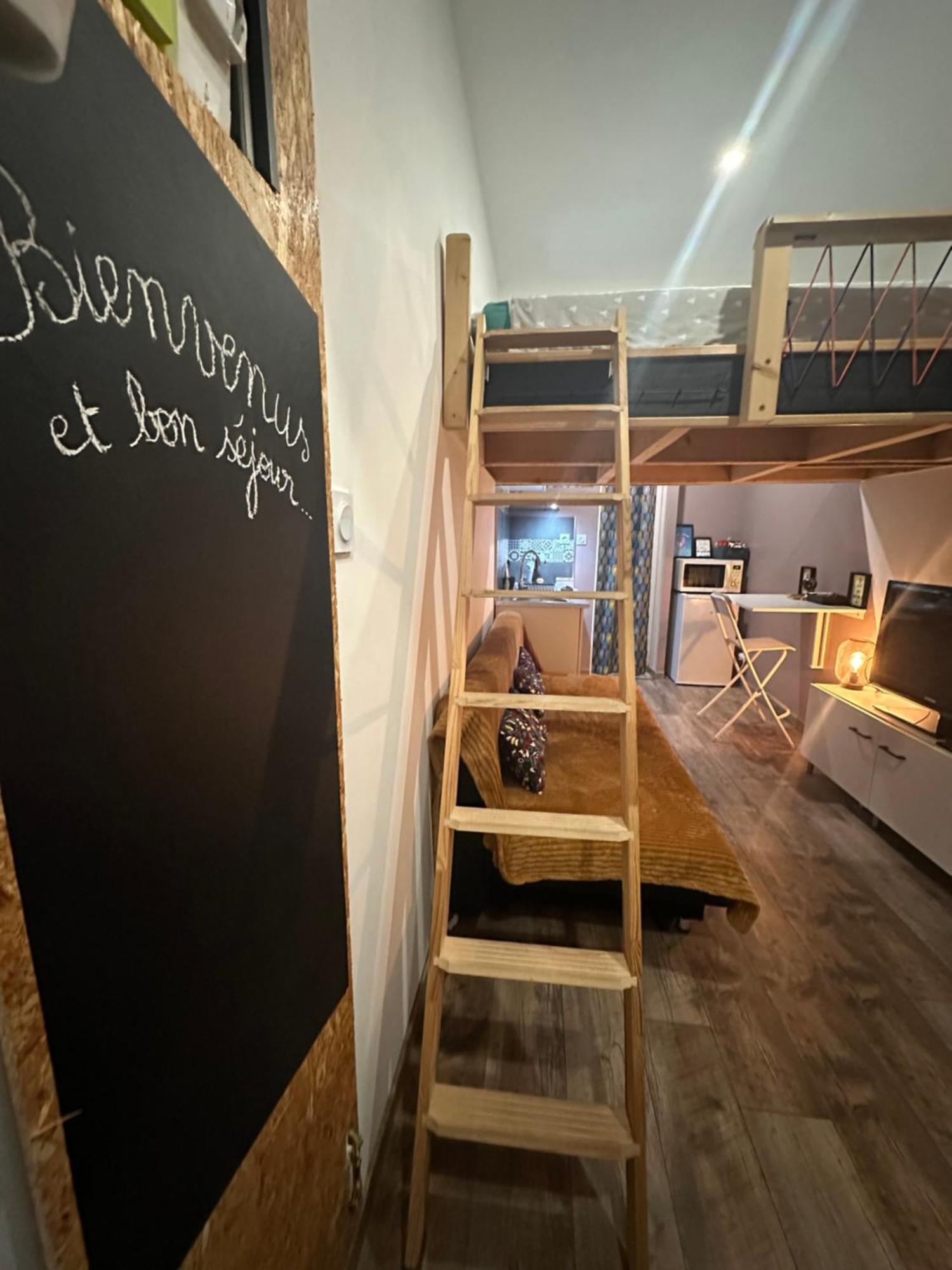 La Tiny : Adorable Petit Studio /Parking Gratuit. Angoulême Buitenkant foto